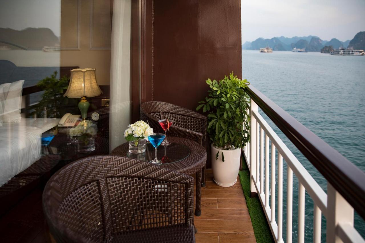 Hôtel Dora Cruise à Hạ Long Extérieur photo